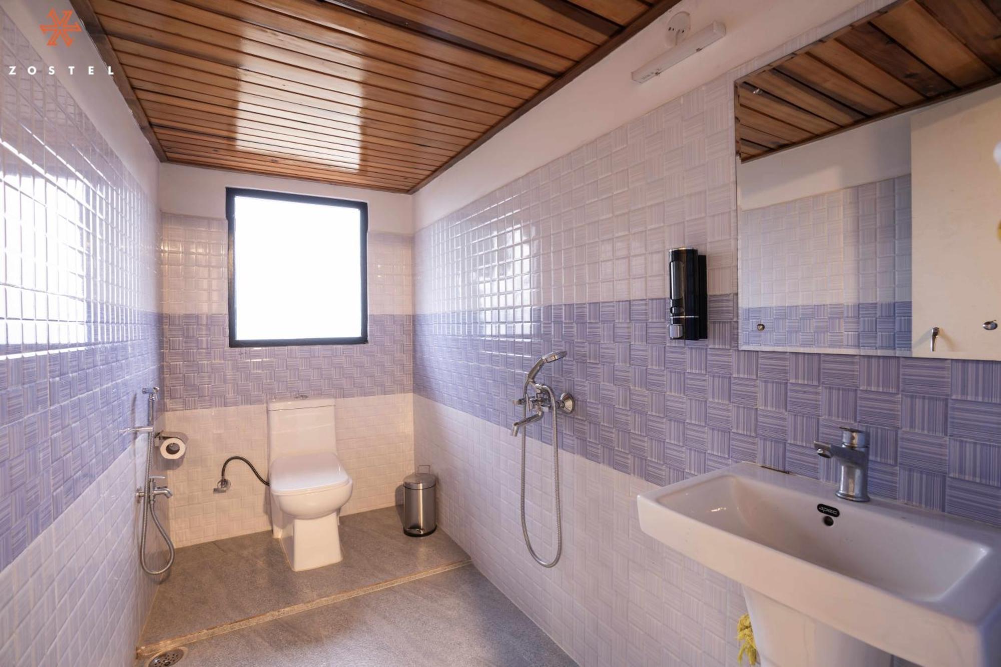 Zostel Rinchenpong Hostel Room photo