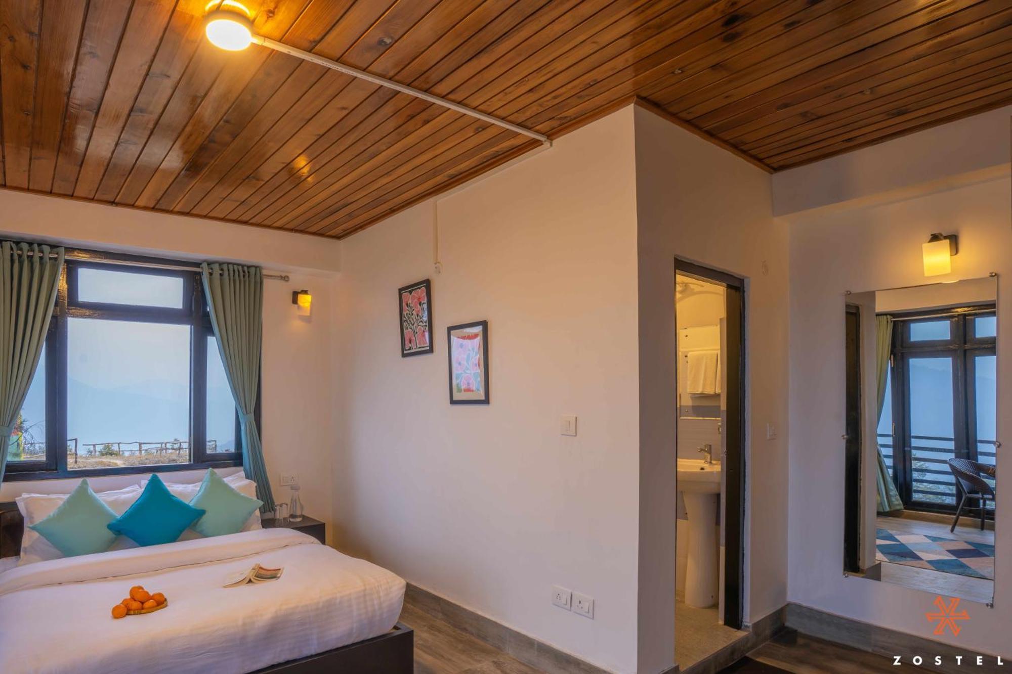 Zostel Rinchenpong Hostel Exterior photo