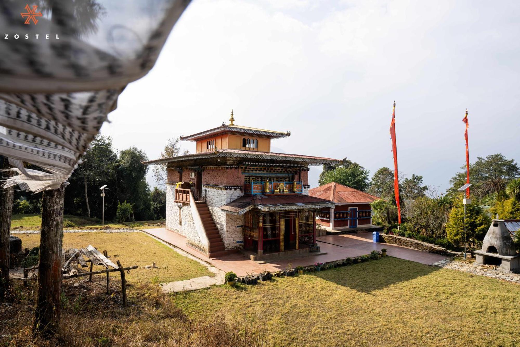 Zostel Rinchenpong Hostel Exterior photo