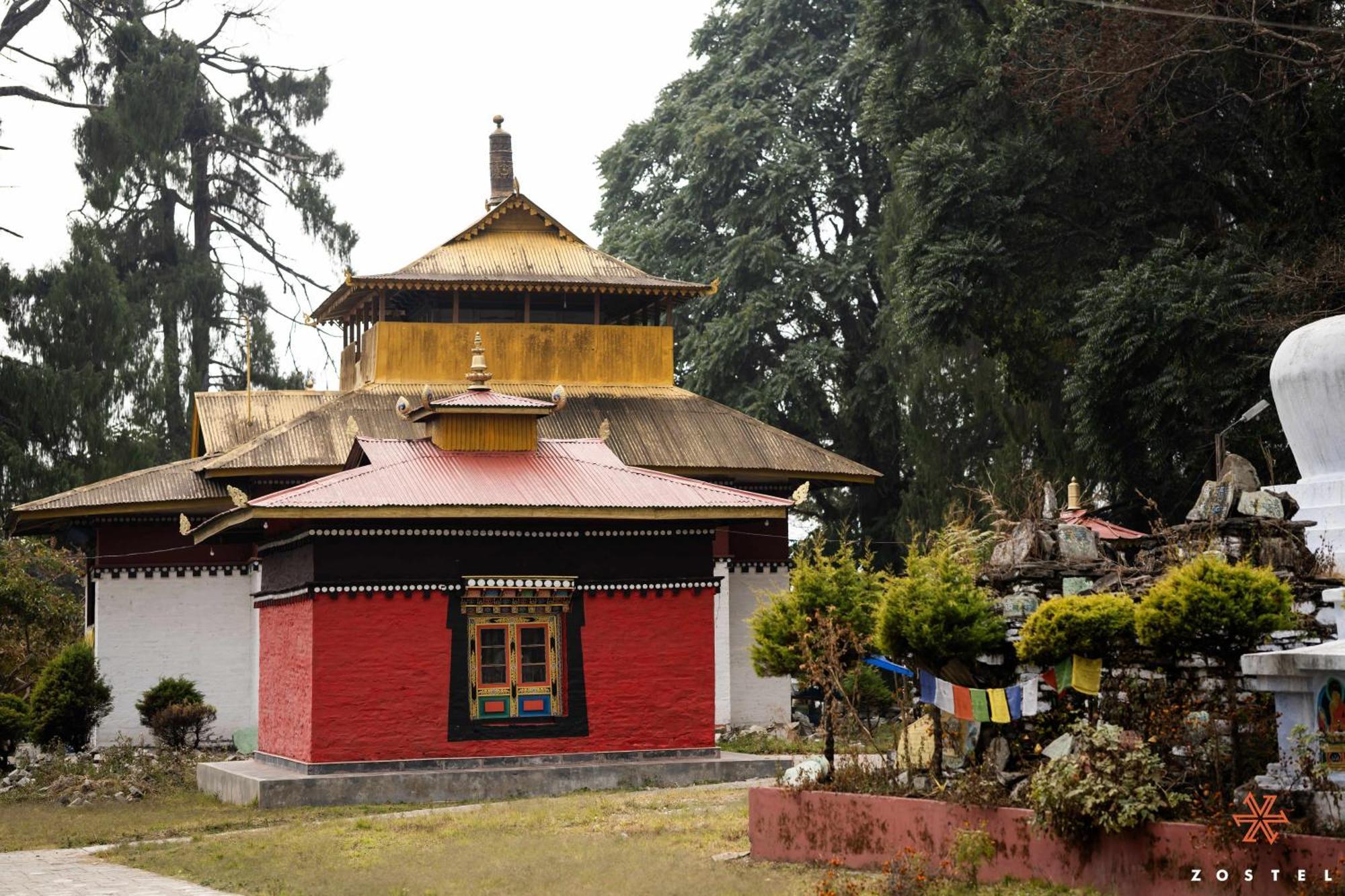 Zostel Rinchenpong Hostel Exterior photo